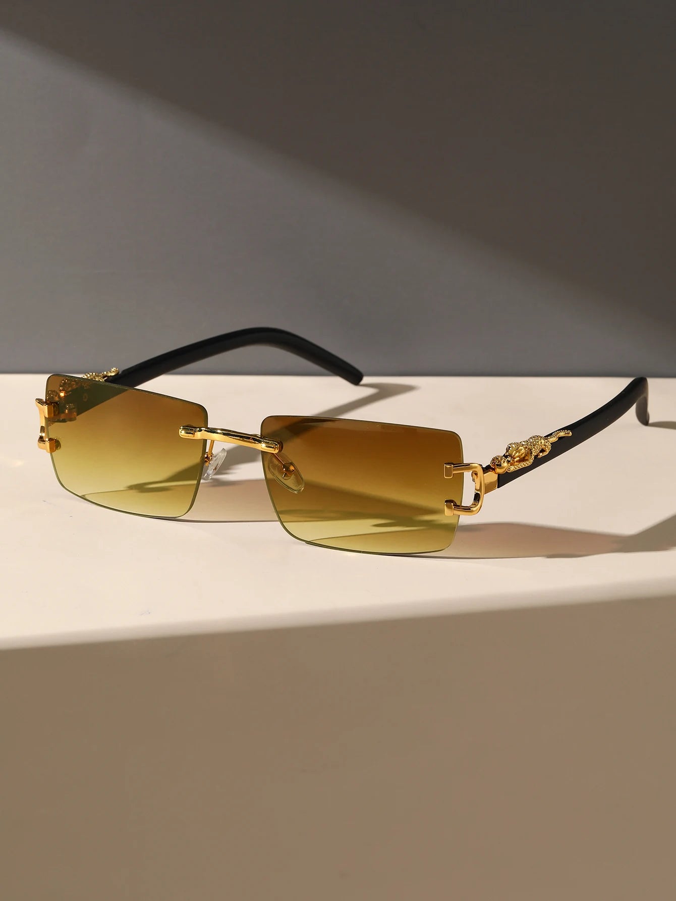 1 Pc Fashionable Trendy Frameless Rectangular Personalized Sunglasses